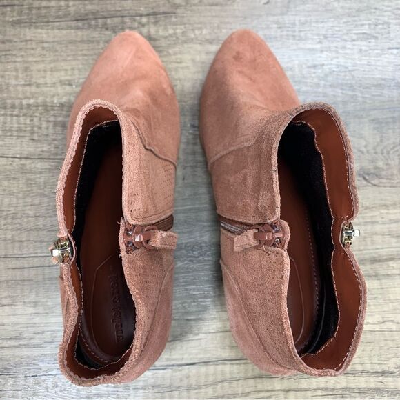 Violet & Red~Women’s~Deep Salmon Suede  Booties "Carley" ~Size 9.5M - Picture 8 of 9